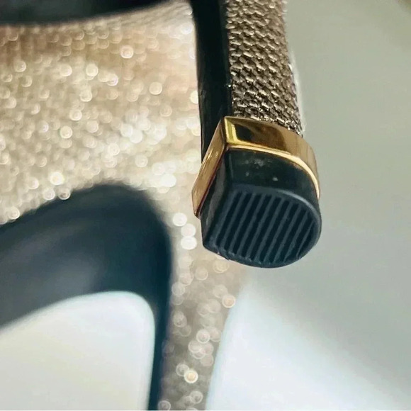 GUESS GOLDEN PUMPS SIZE 7 1/2 LIKE NEW WOMENS - Picture 4 of 14